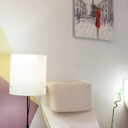 Rynok Square Historical Center Apartment *