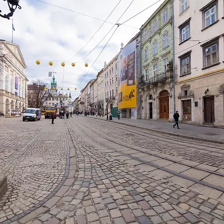 Apartment Rynok Square Historical Center